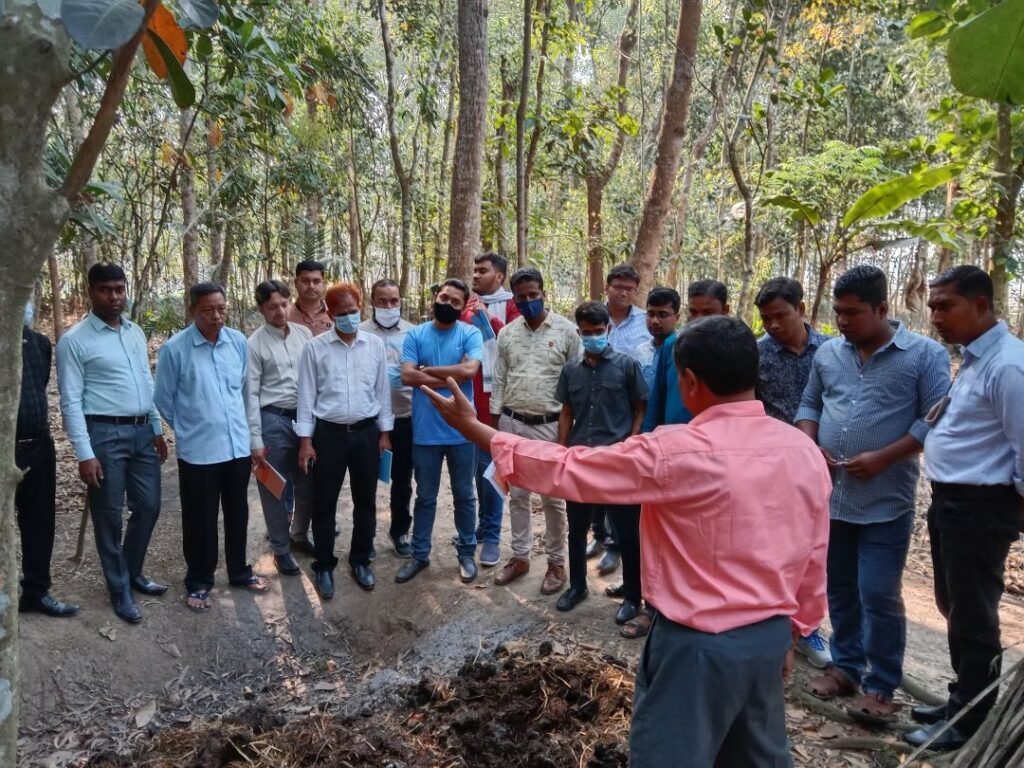 On spot training session of organic fertilizer